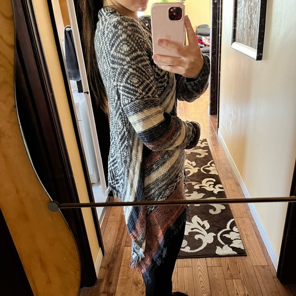 Hollister Cardigan - Picture 3 of 5